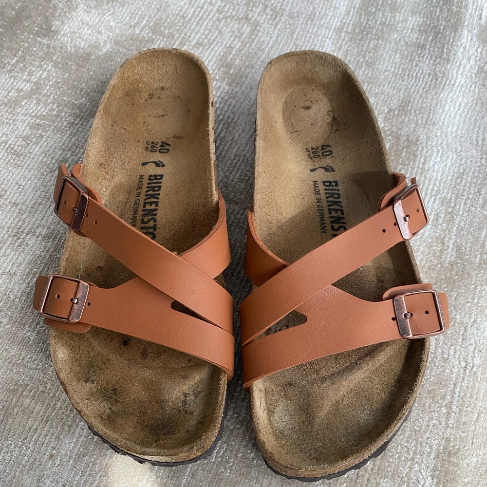 Birkenstock Yao ginger brown sandals